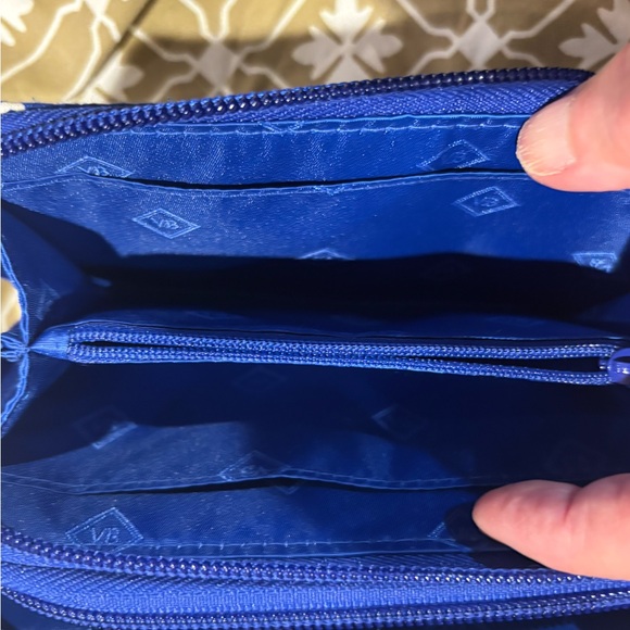 Vera Bradley Blue and White Crossbody Bag (University of Kentucky) - Picture 10 of 11